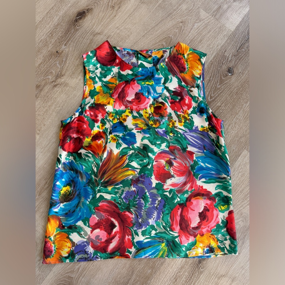 Romantic Dolce & Gabbana Floral Silk Blouse, Made in Italy